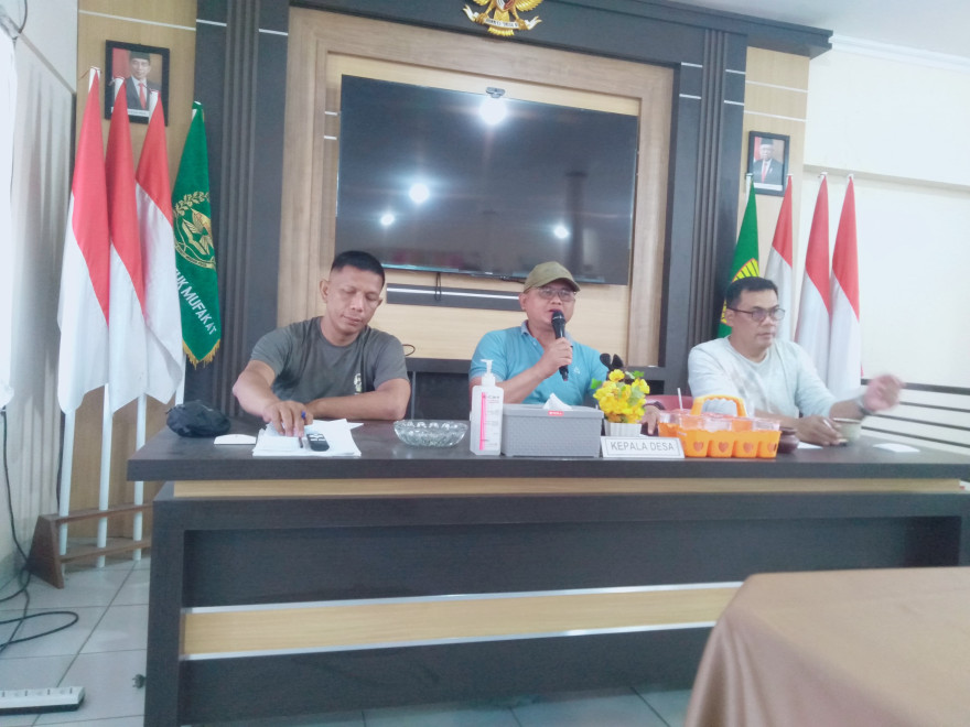 Penyerahan Insentif RT/RW Triwulan II