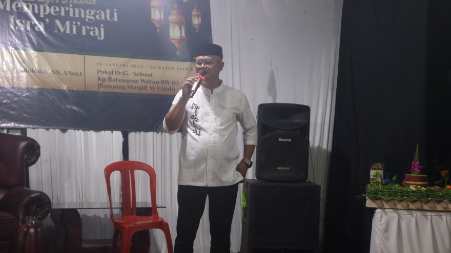 Peringatan Isra Mi'raj Masjid Al Fallah Dusun Batusaeur Wetan RW. 03: Momentum Kebersamaan dan Penguatan Program Desa. 